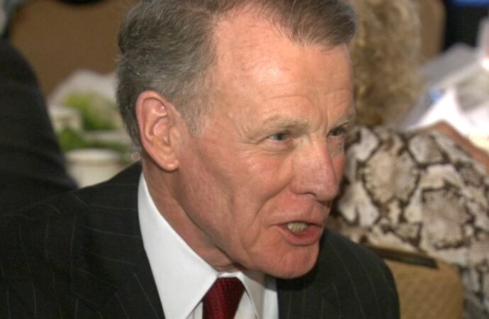 Mike Madigan resigns: Longtime Illinois House speaker and representative announces resignation after 50 years in post – WLS-TV