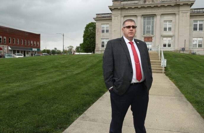 Illinois state Sen. Darren Bailey expected to announce run for governor – Bloomington Pantagraph