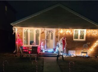 80-Year Olds Sue Melrose Park After Being Cited For Putting Up Christmas Lights Last December –