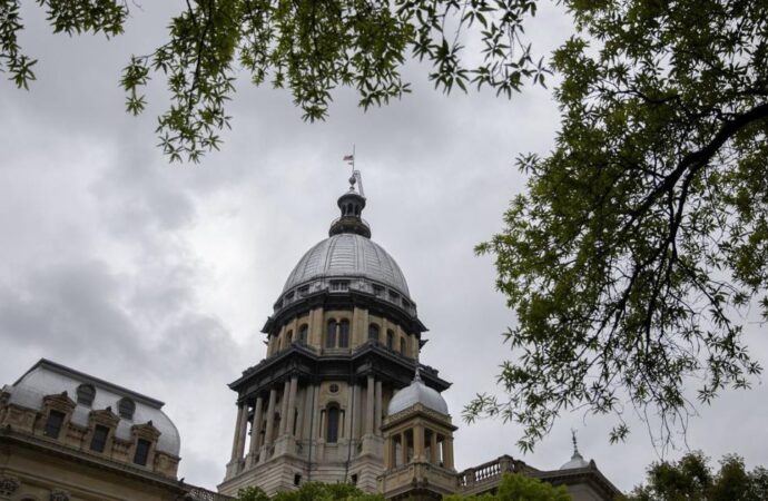 Extended federal benefits end for some jobless Illinois residents – Bloomington Pantagraph