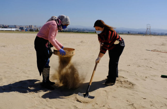 Amid Myriad Crises, Lebanon Now Confronts An Ecological Disaster On Its Shores – NPR Illinois