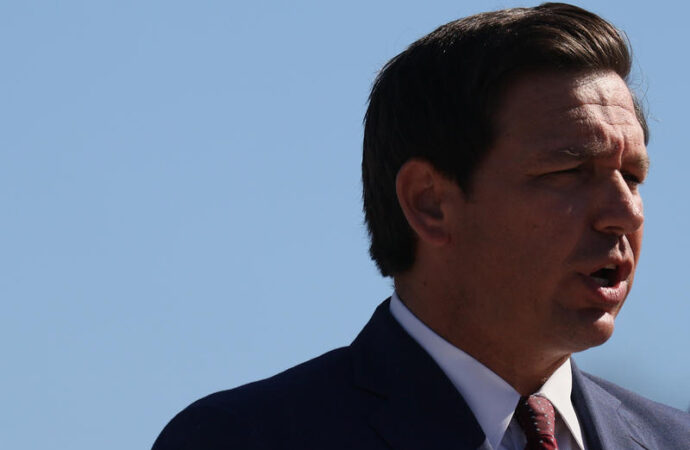 Florida Gov. DeSantis Rejects Vaccine Passports As ‘Completely Unacceptable’ – NPR Illinois