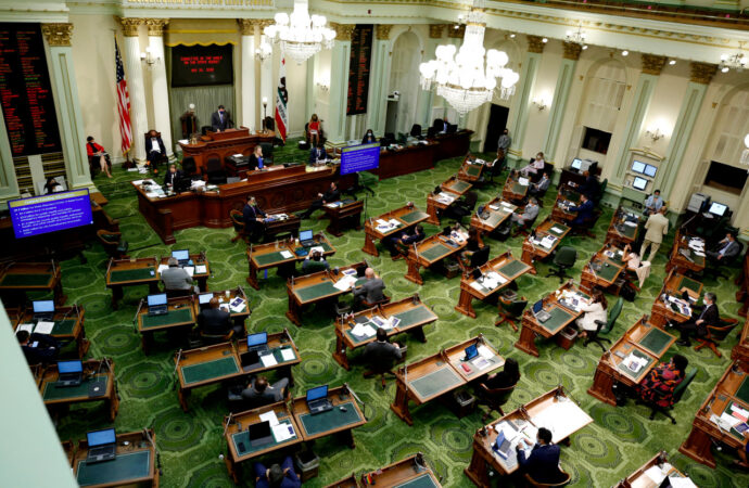 California Approves First State-Funded Guaranteed Income Plan – Illinoisnewstoday.com