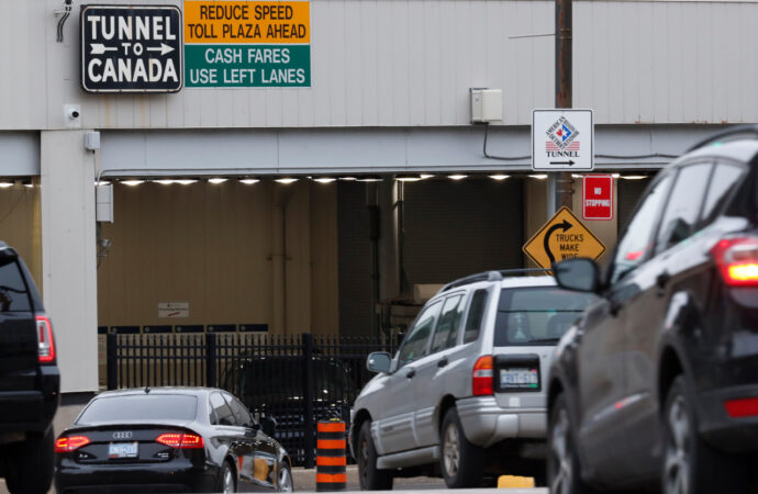 Canadian government rejects virus shots in U.S. border tunnels – Illinoisnewstoday.com