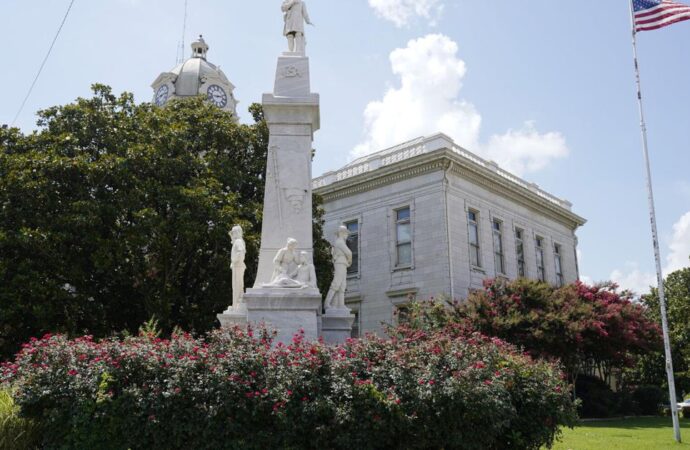 What follows the Confederate statue? 1 Mississippi Battle | Lifestyle – Illinoisnewstoday.com