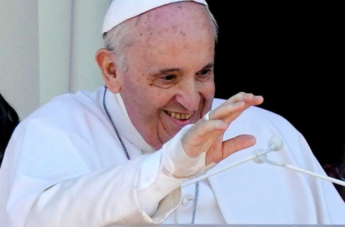 Pope heads to Hungary in Oban at the beginning of a four-day trip to Europe | WGN Radio 720 – Illinoisnewstoday.com