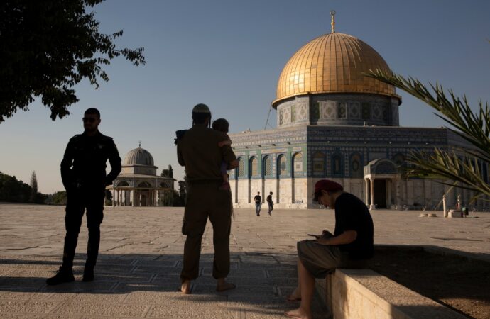 Israeli court ruling on major sanctuaries offend Palestinians | WGN Radio 720 – Illinoisnewstoday.com