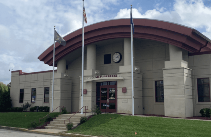 Indiana jail looks to expand to detain more immigrants – injusticewatch.org